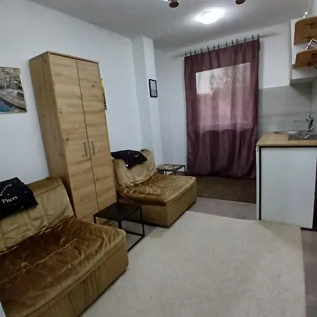 Apartamento Private Apartment, Free Garage And Garden